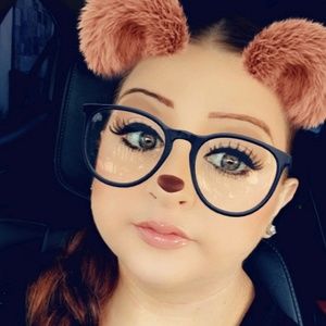 Meet your Posher, Ali